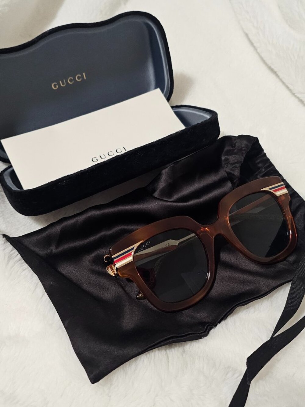 Gucci Sunglasses - Picture 4 of 5